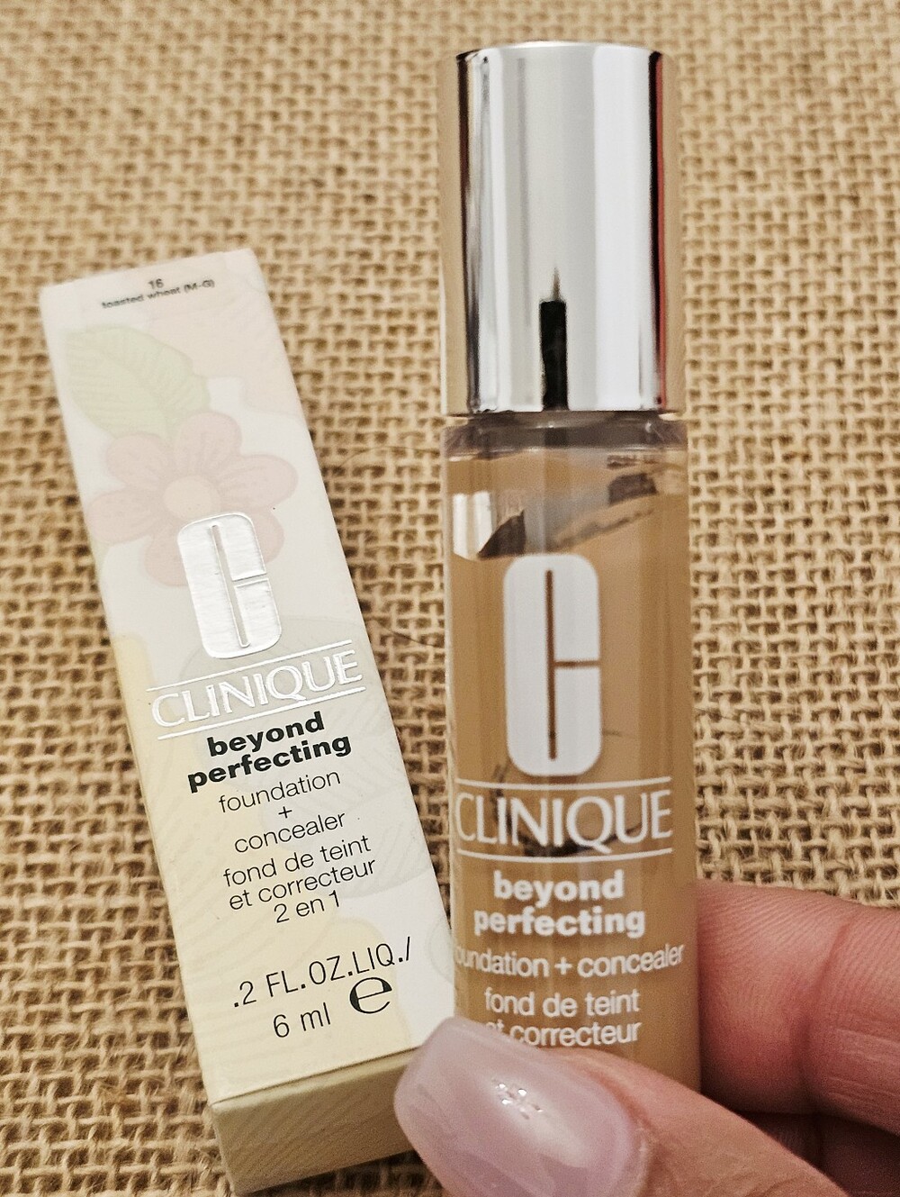 NEW Clinique's Beyond Perfecting Foundation + Concealer 16 Toasted Walnut (M-G)